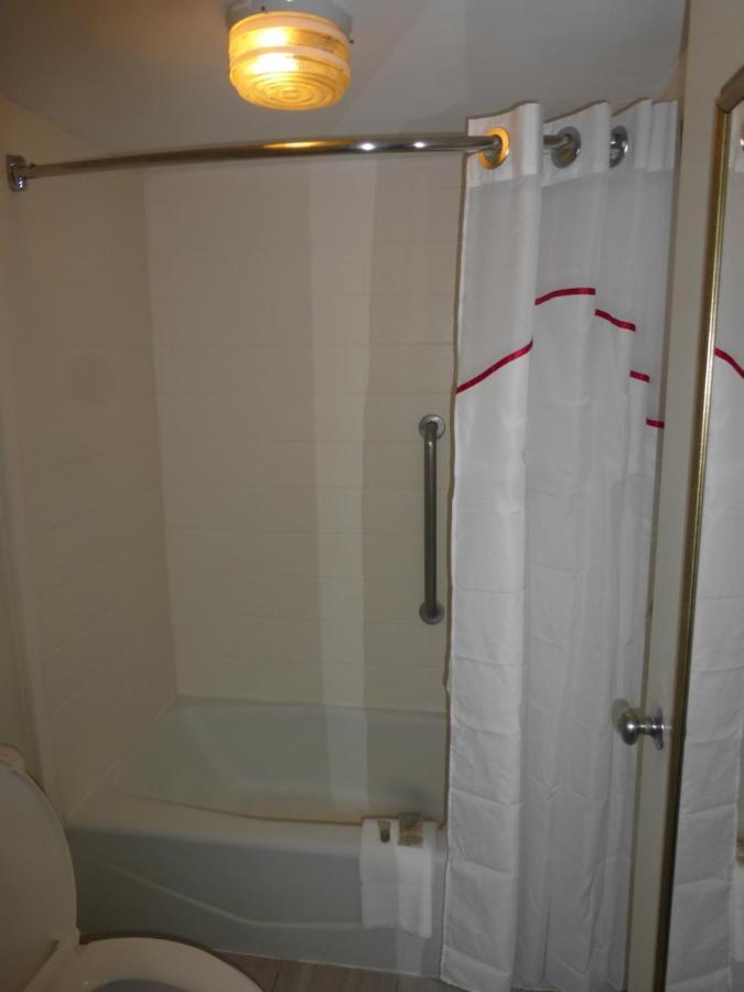 Red Roof Inn Tallahassee East Extérieur photo